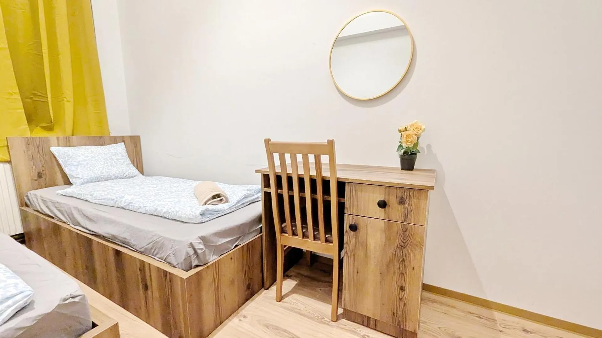 Spacious Rooms - 15 Min From Airport & City Center, 5 Min From Vienna Main-Bus Station Ez1 Rum i privatbostad