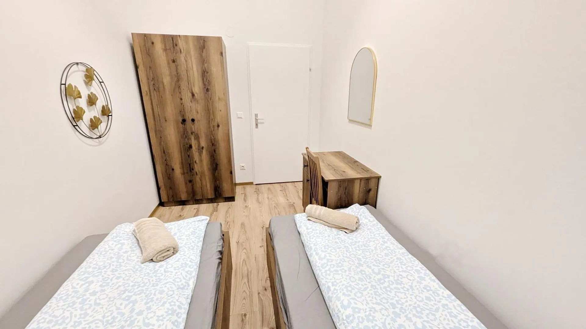 Alloggio in famiglia Spacious Rooms - 15 Min From Airport & City Center, 5 Min From Vienna Main-Bus Station Ez1
