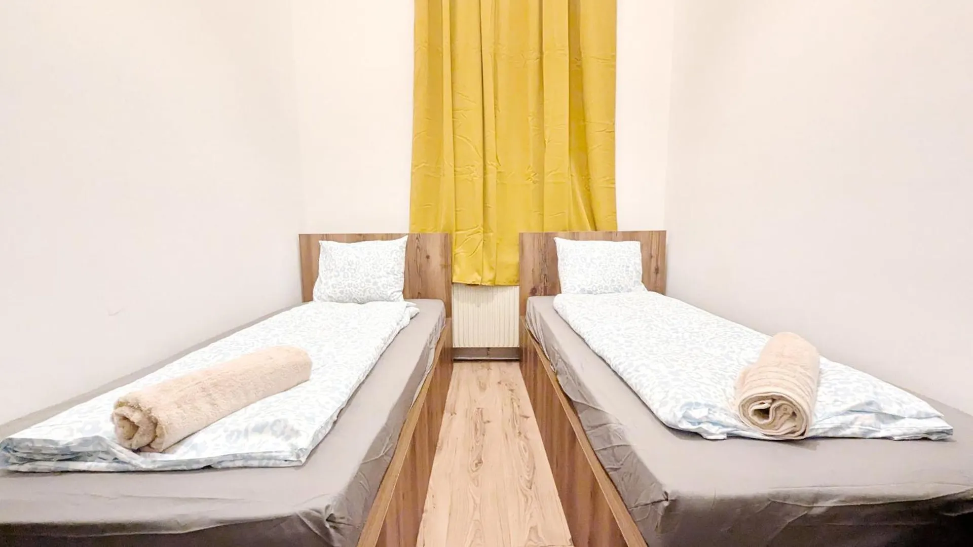 Alloggio in famiglia Spacious Rooms - 15 Min From Airport & City Center, 5 Min From Vienna Main-Bus Station Ez1